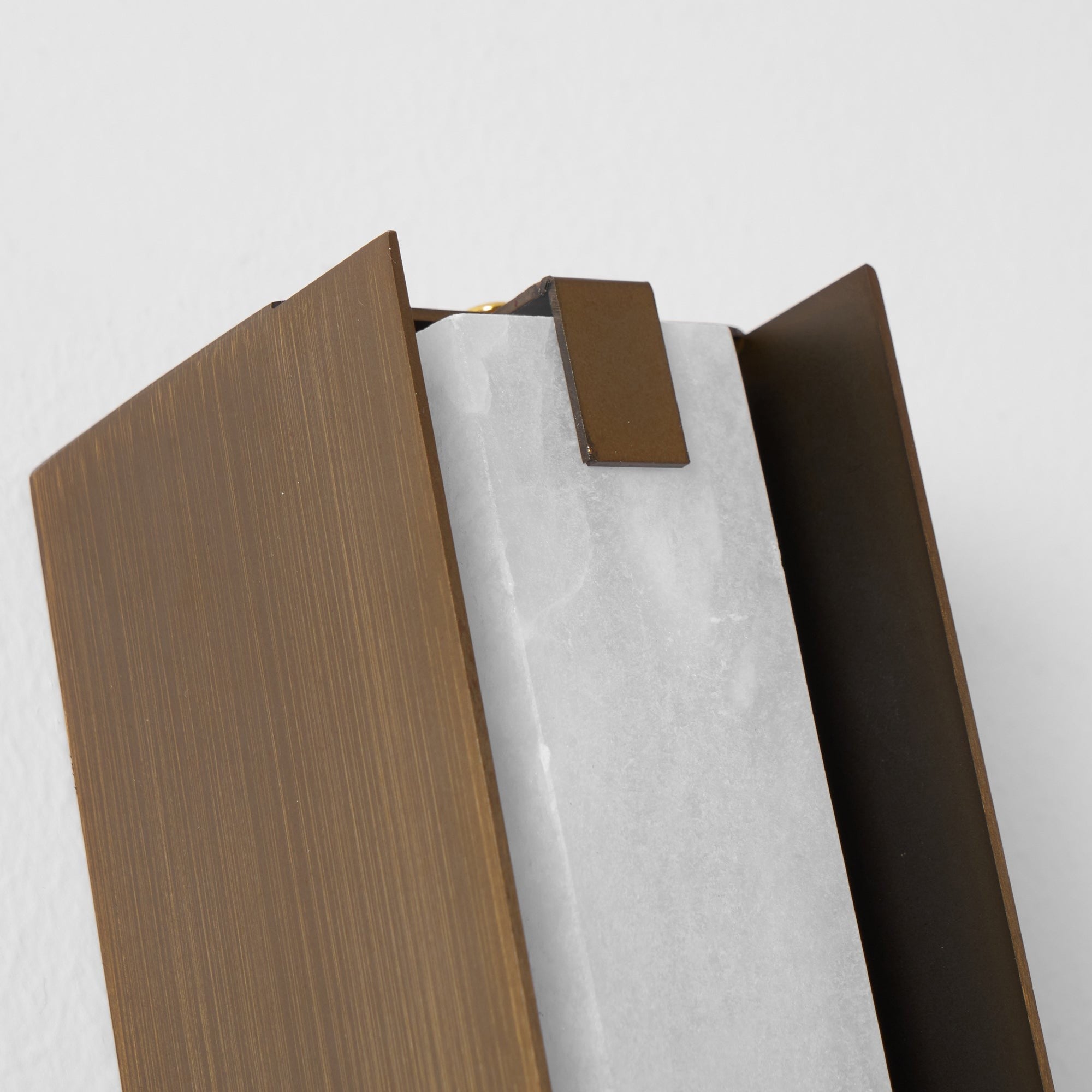 Alvara Alabaster Vertical Wall Light, Bedroom Wall Sconce, detail 34