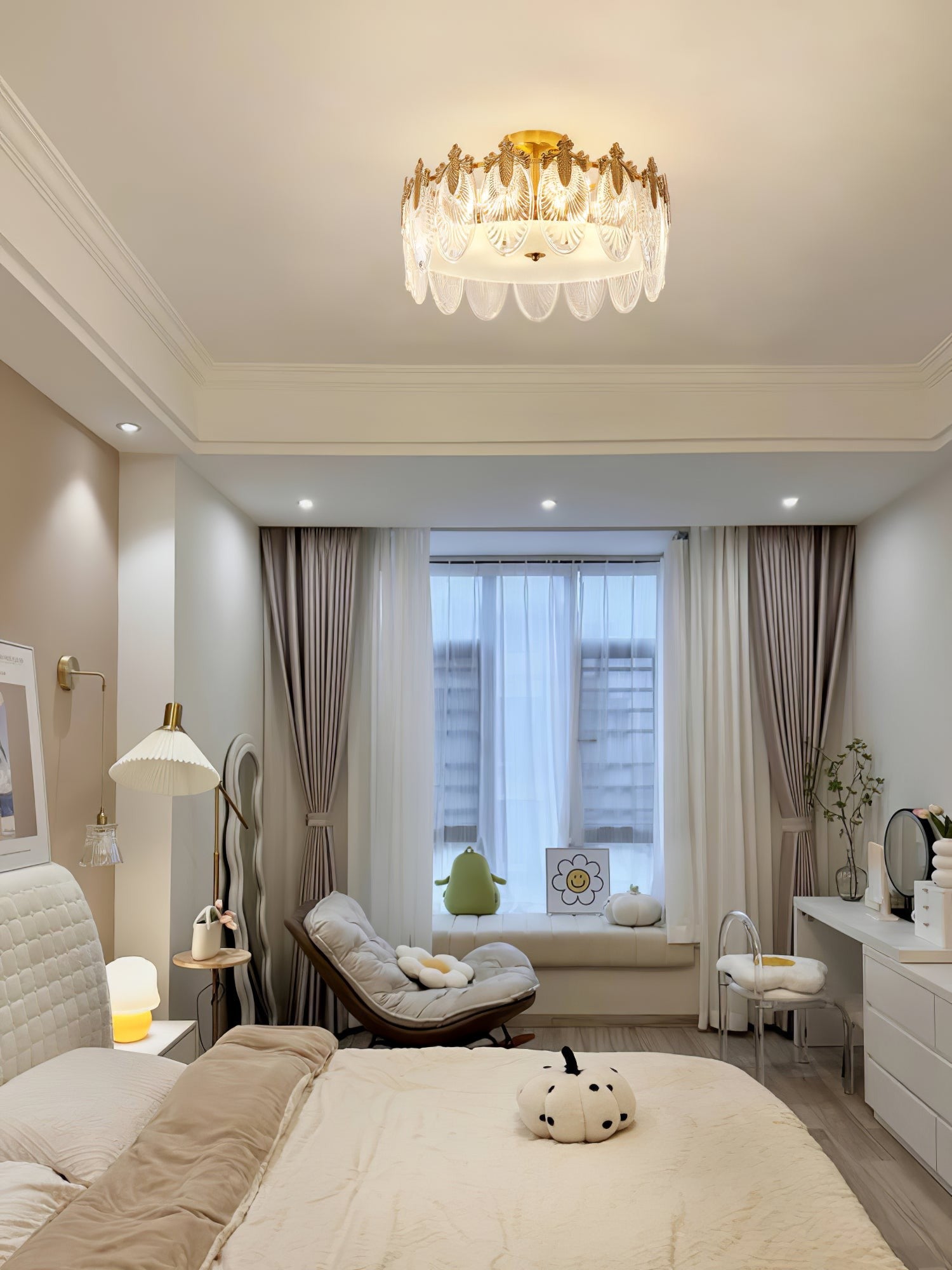 Artisan Glass Pattern Chandelier