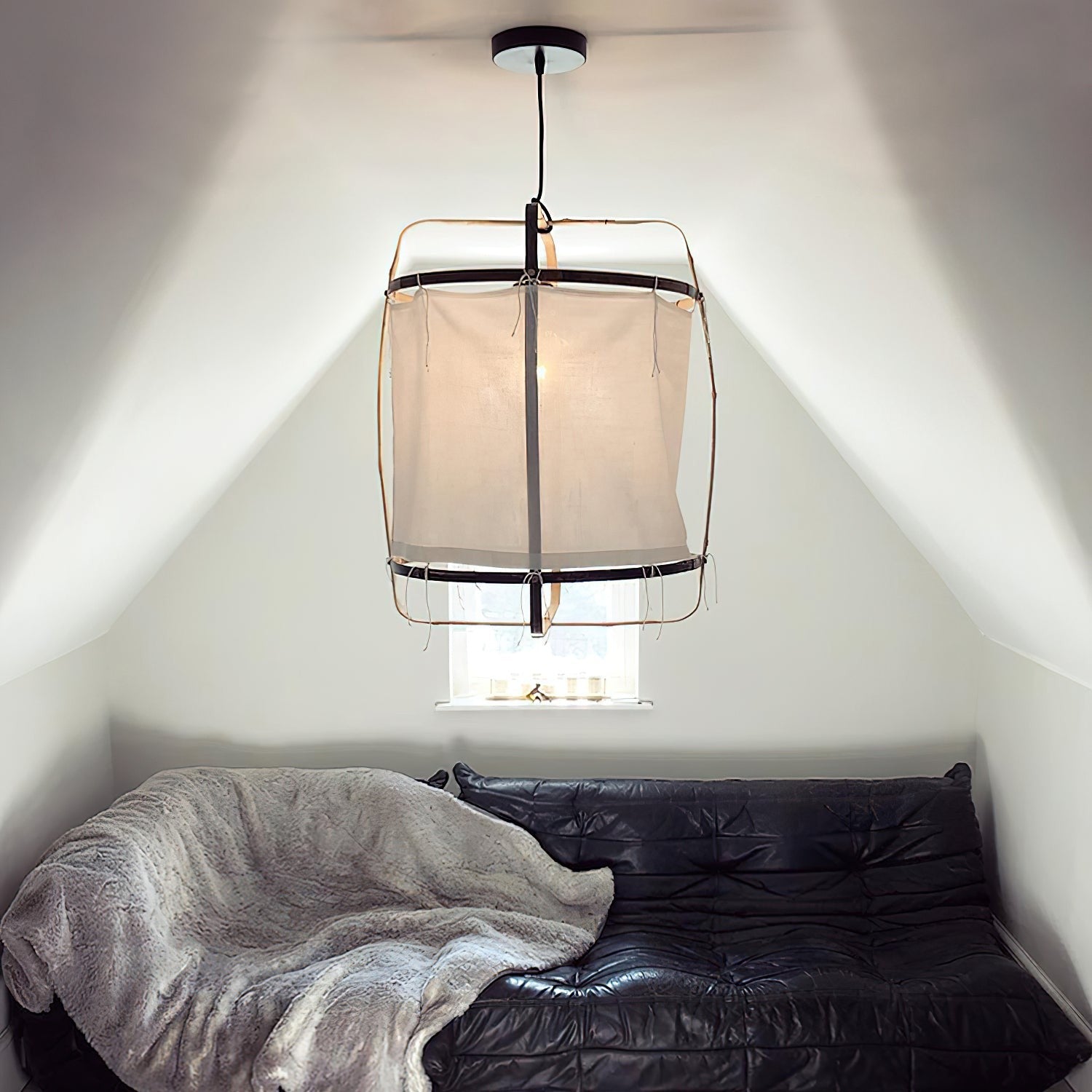 Bamboo Weave Pendant Lamp