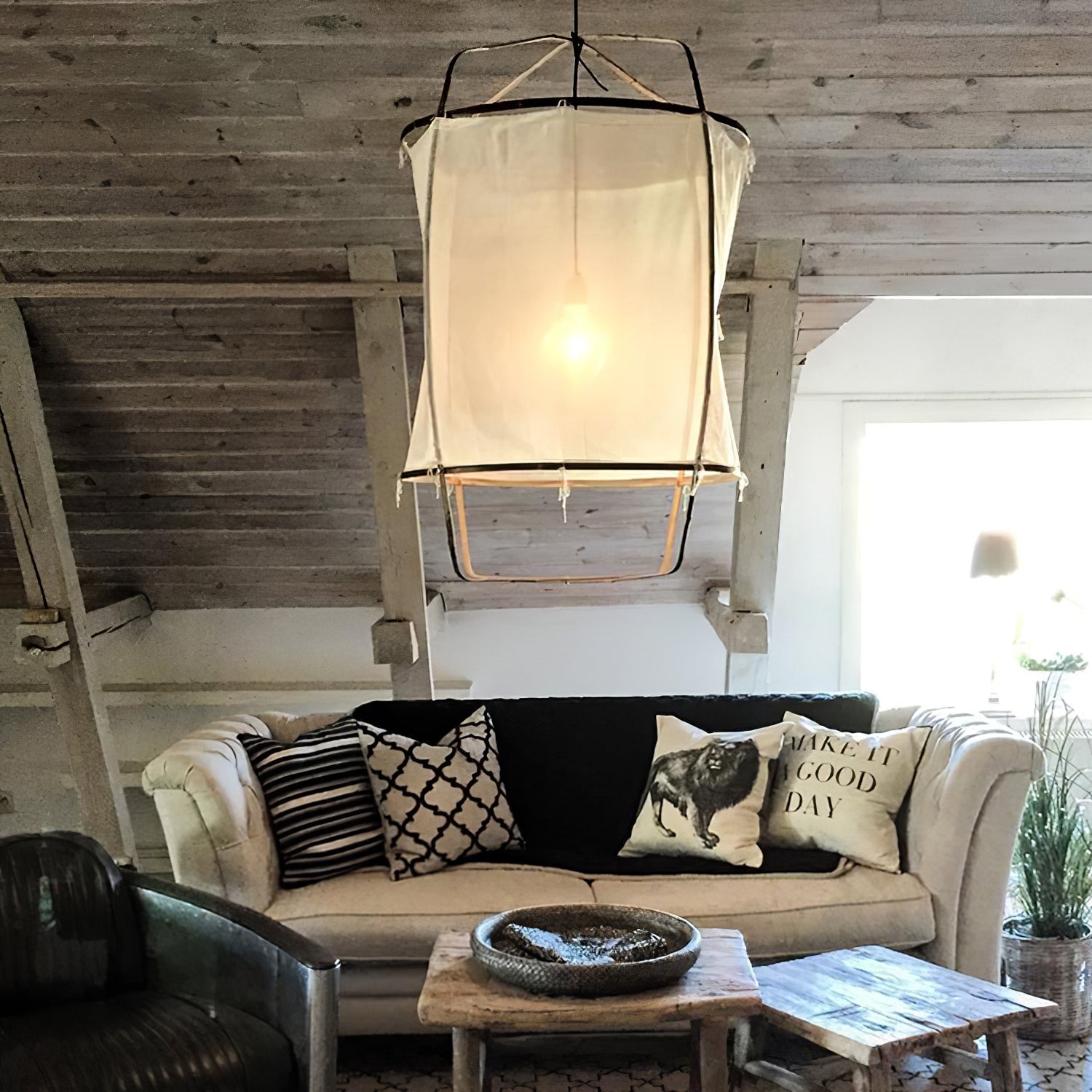Bamboo Weave Pendant Lamp