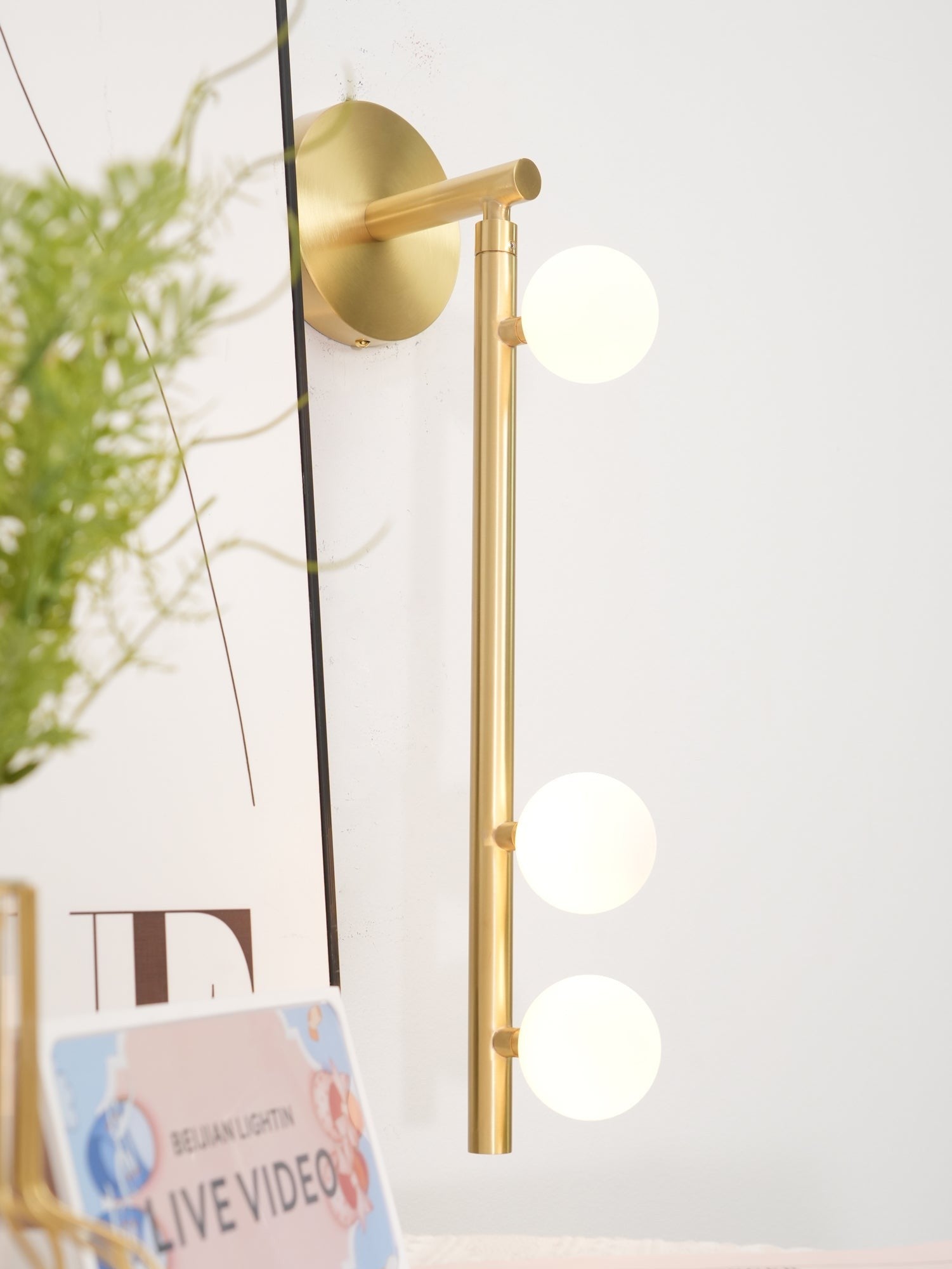 Vanity Light detail image with finish, structure, and proportion visible