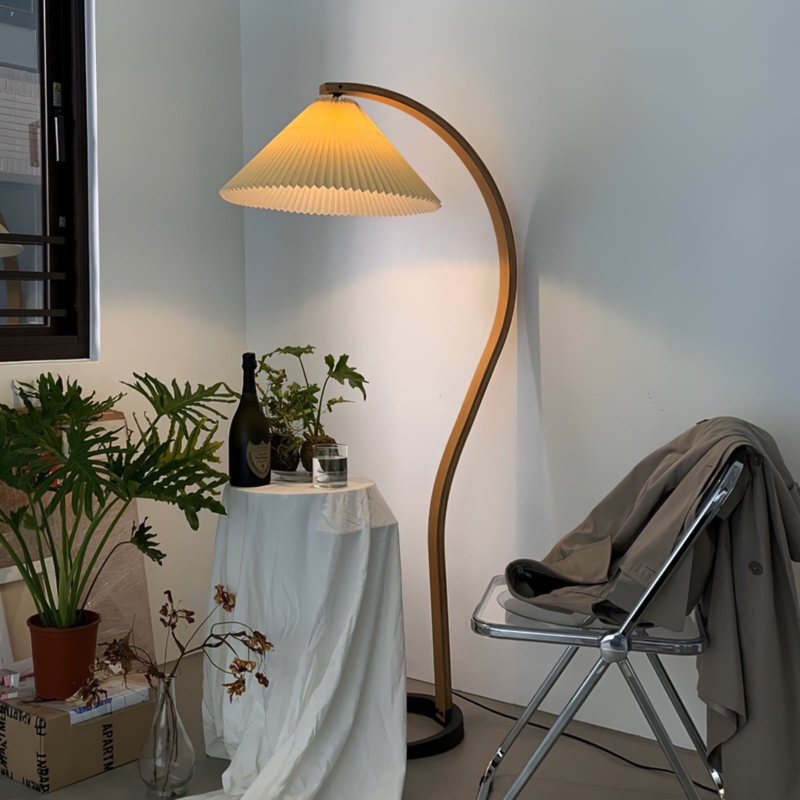 Caprani Scandinavian Floor Lamp