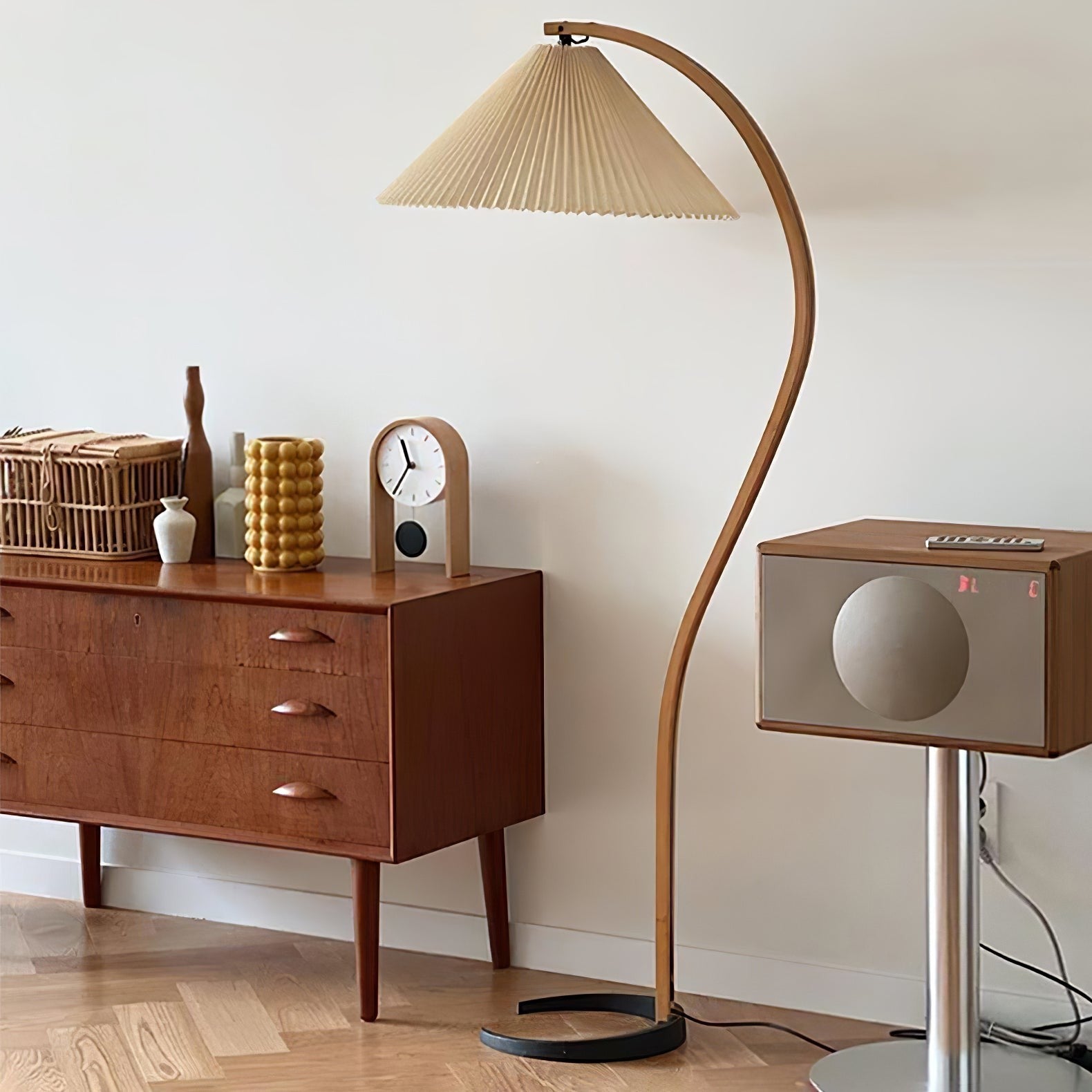 Caprani Scandinavian Floor Lamp
