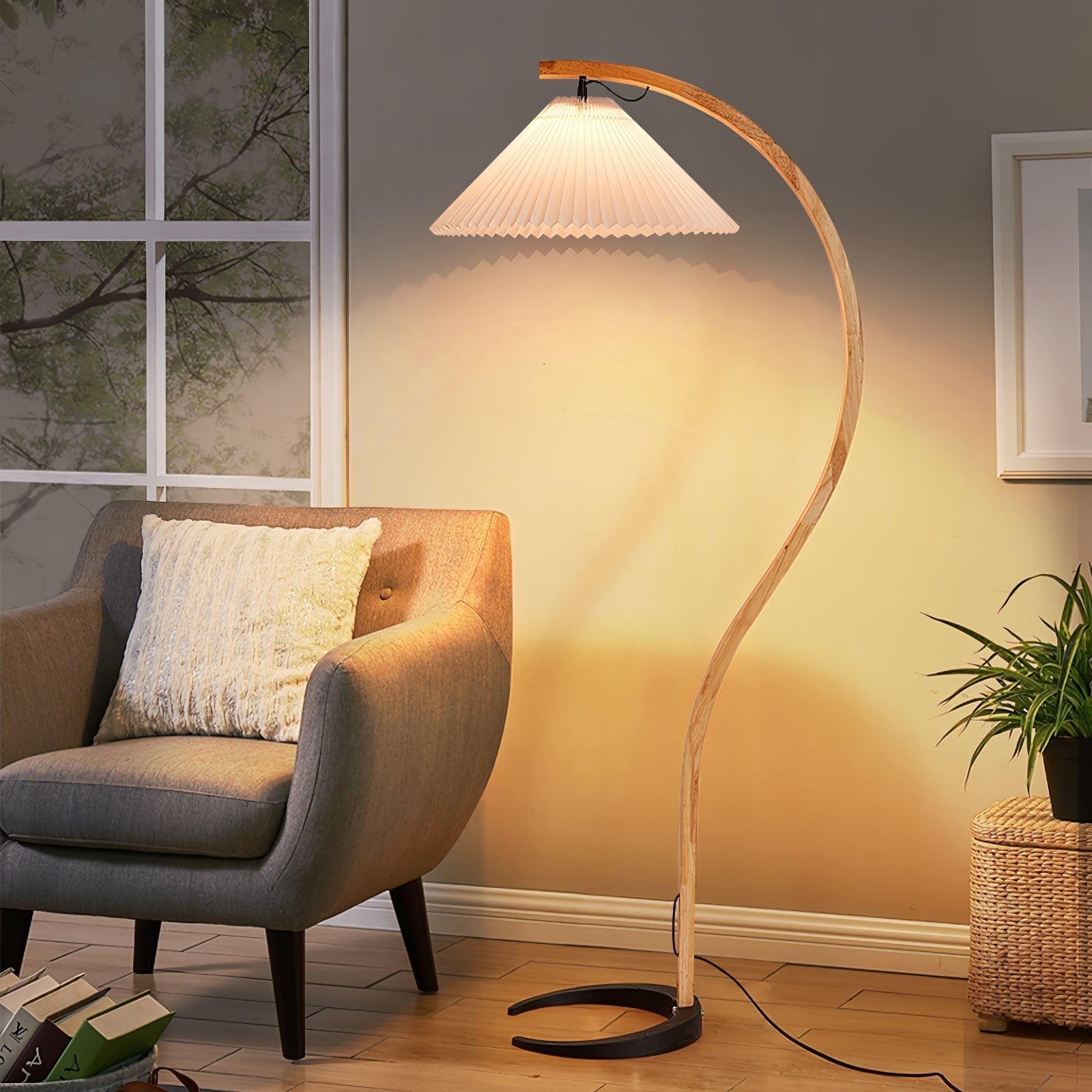 Caprani Scandinavian Floor Lamp
