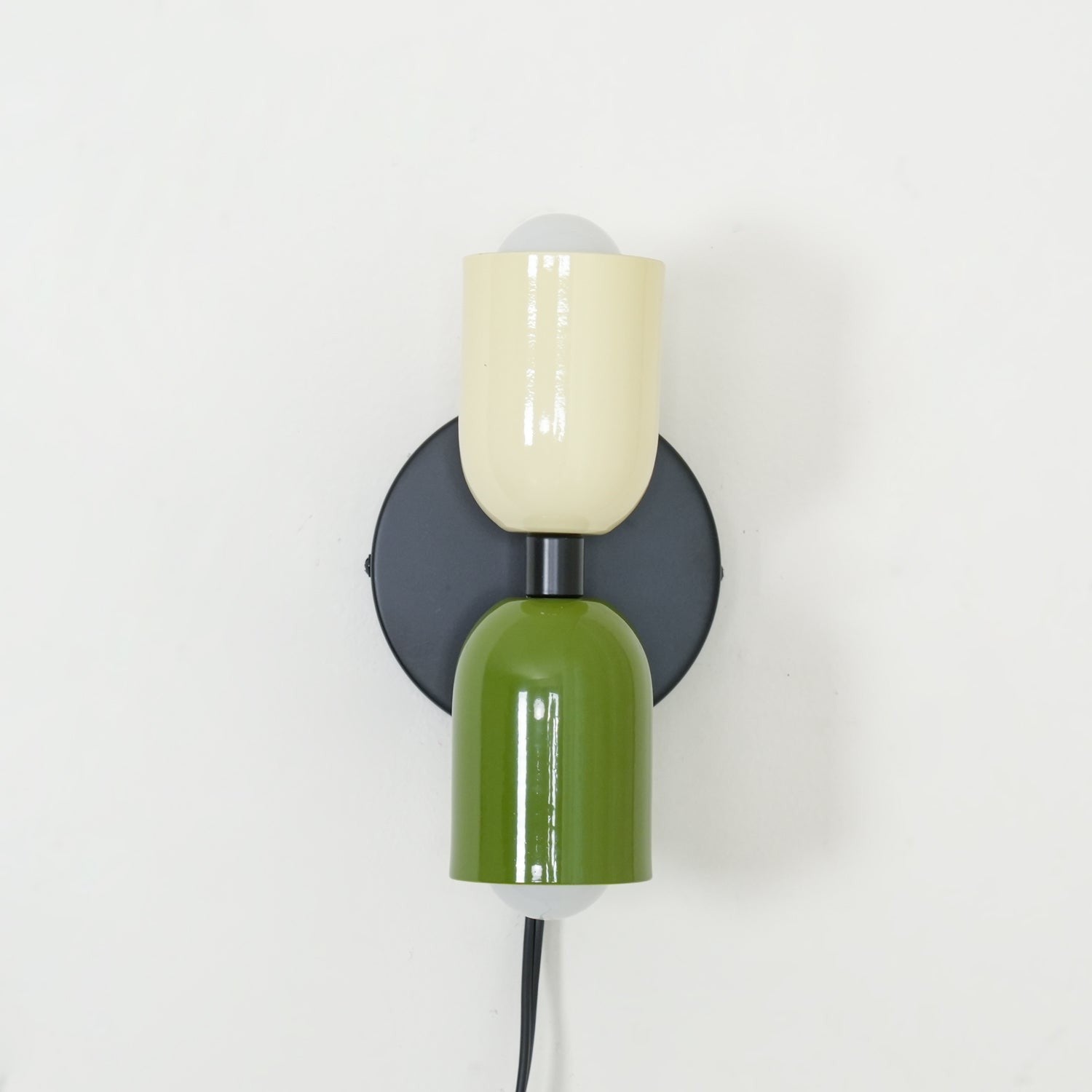 Couleur Dual Glow Wall Light
