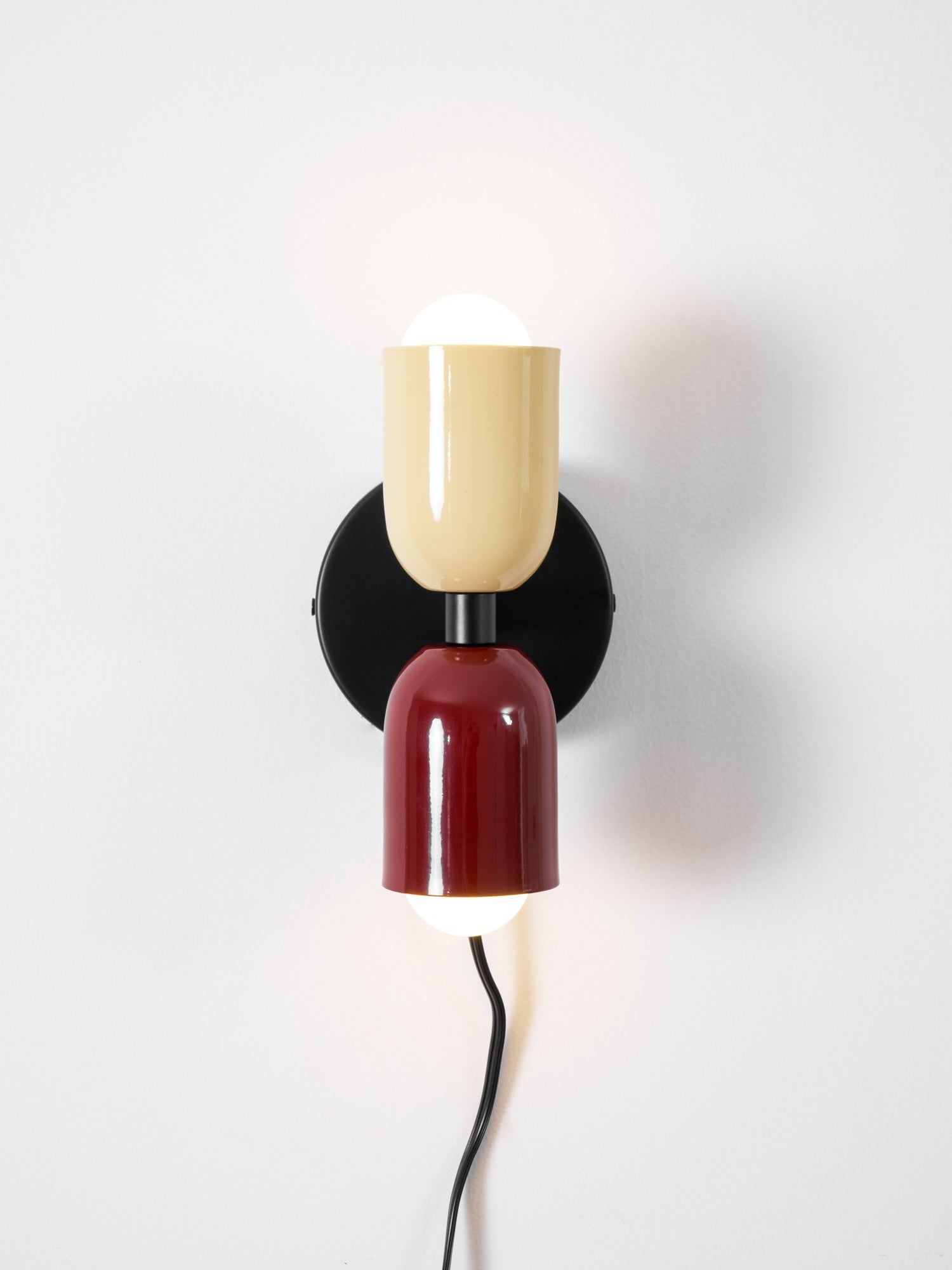 Couleur Dual Glow Wall Light