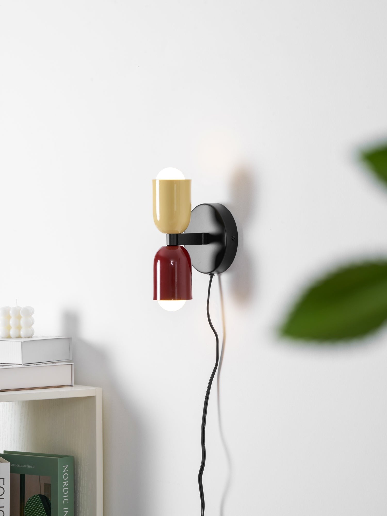 Couleur Dual Glow Wall Light