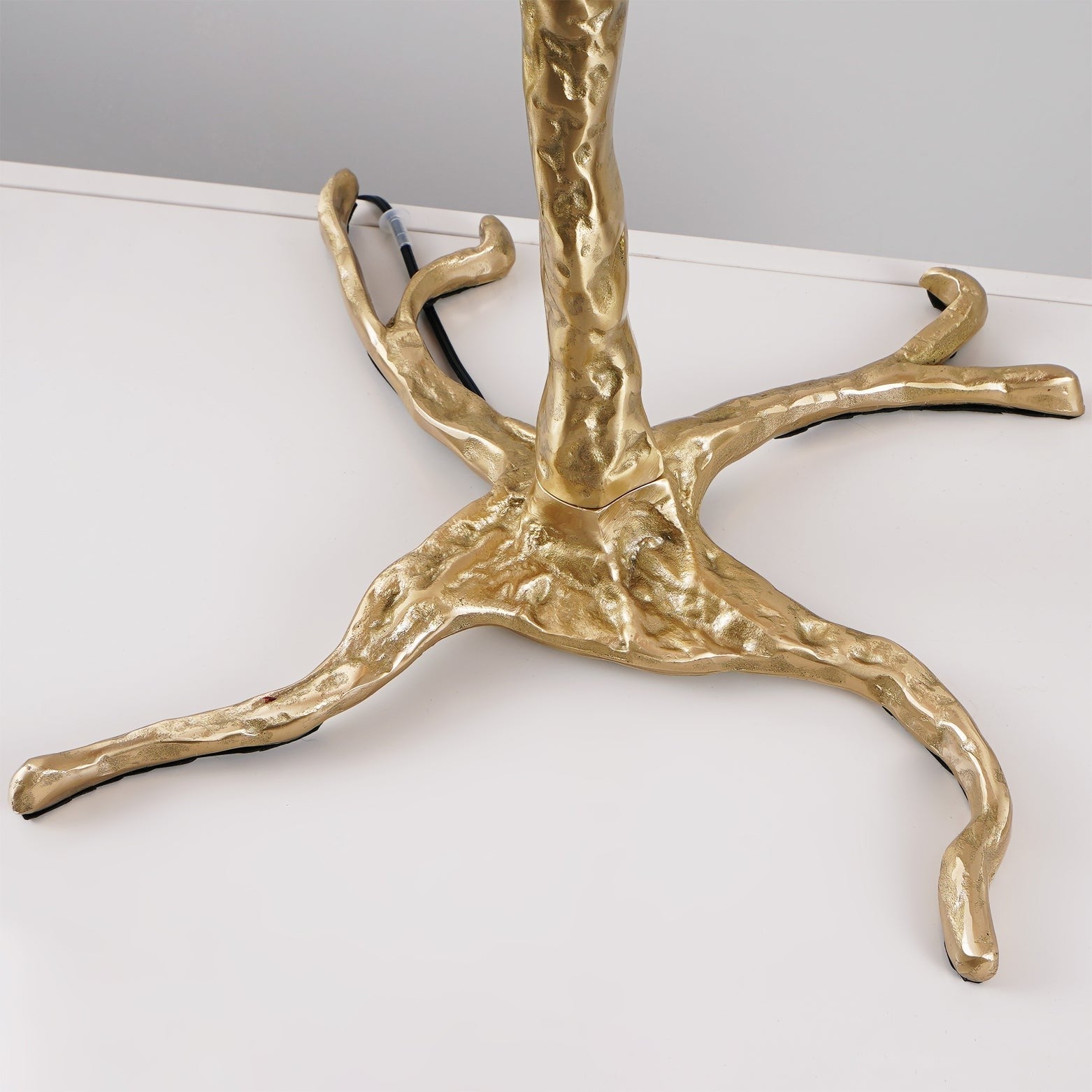 Feathered Elegance Brass Floor Lamp detail view 127