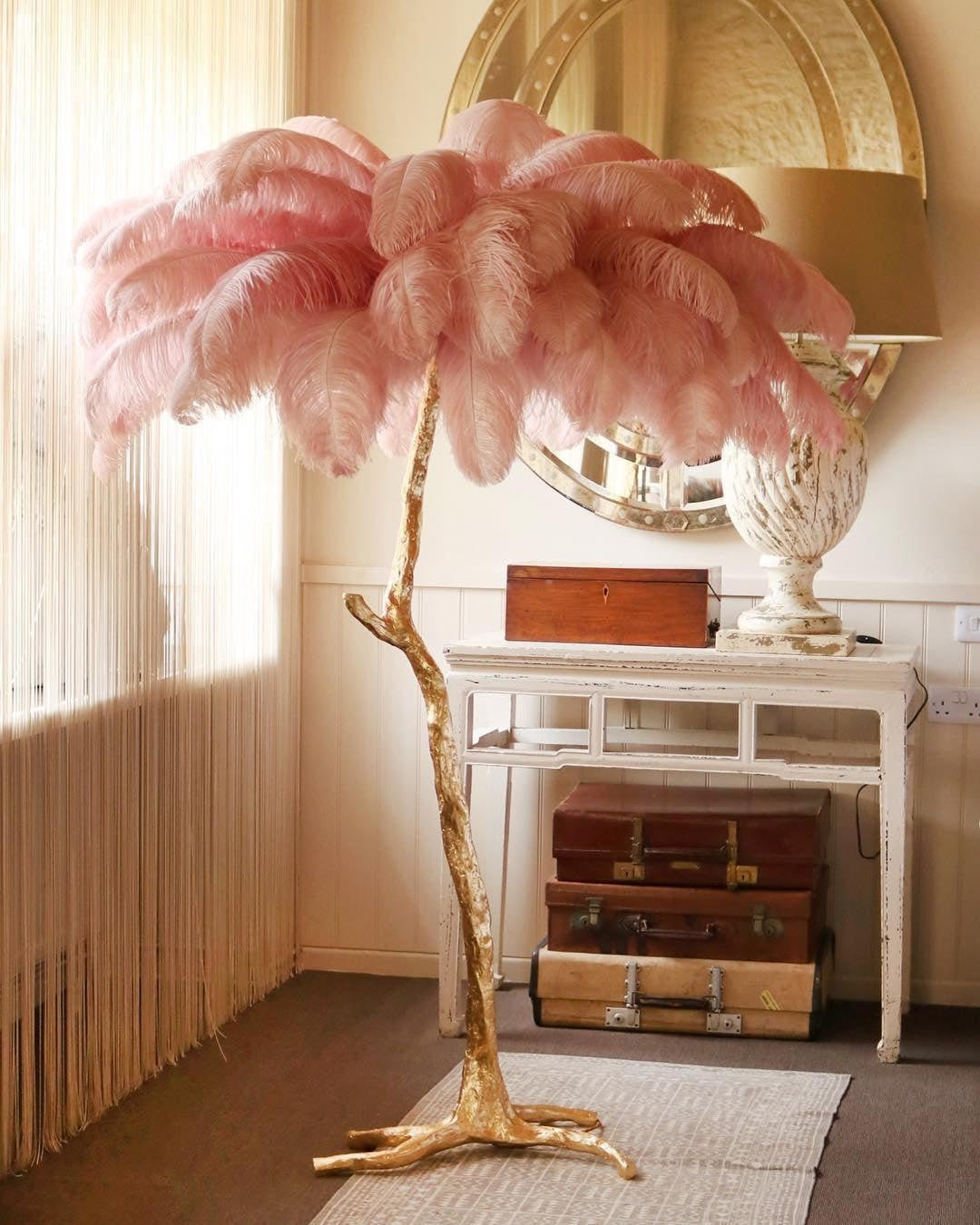Feathered Elegance Brass Floor Lamp detail view 37