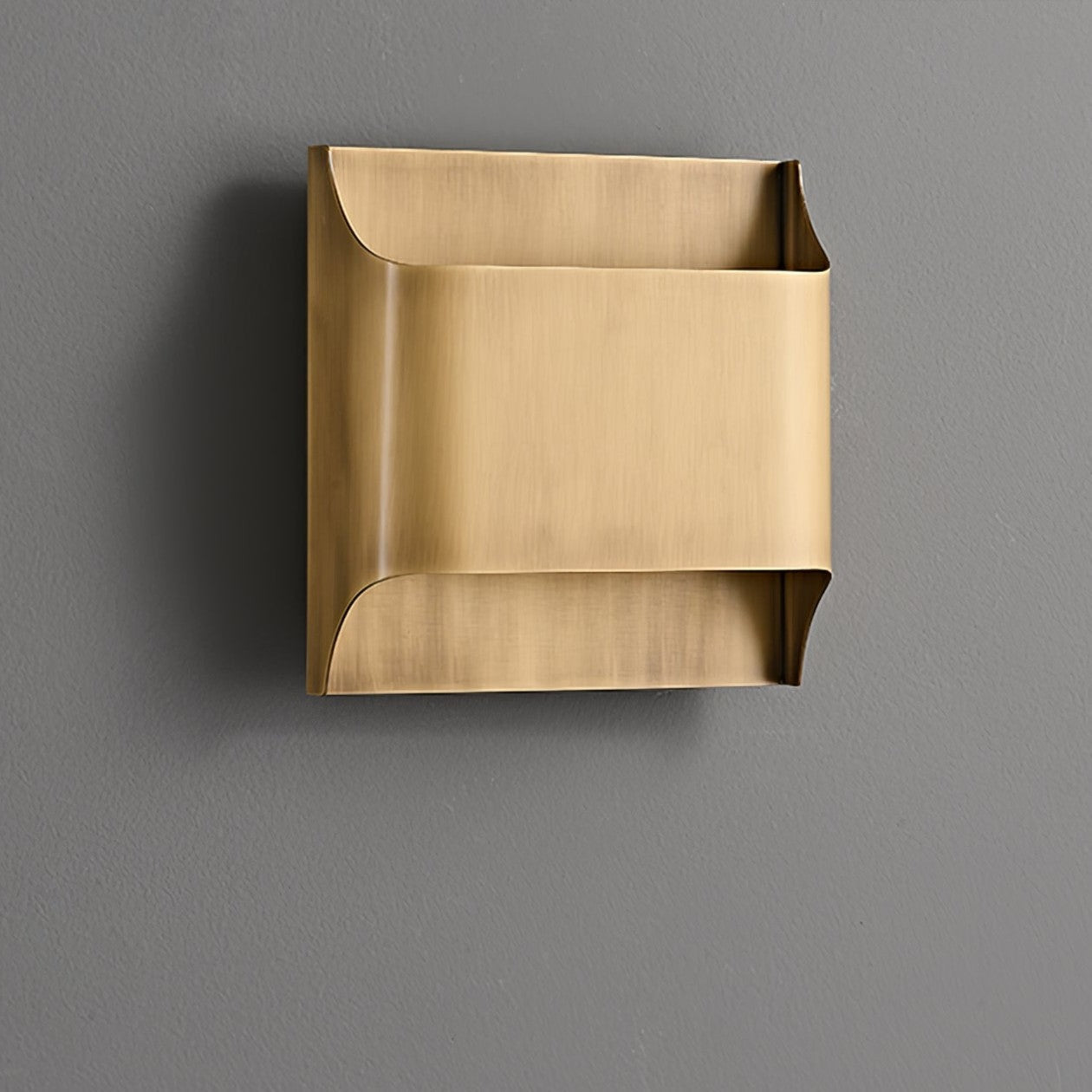 Leclerc Polished Brass Wall Sconce detail view 103