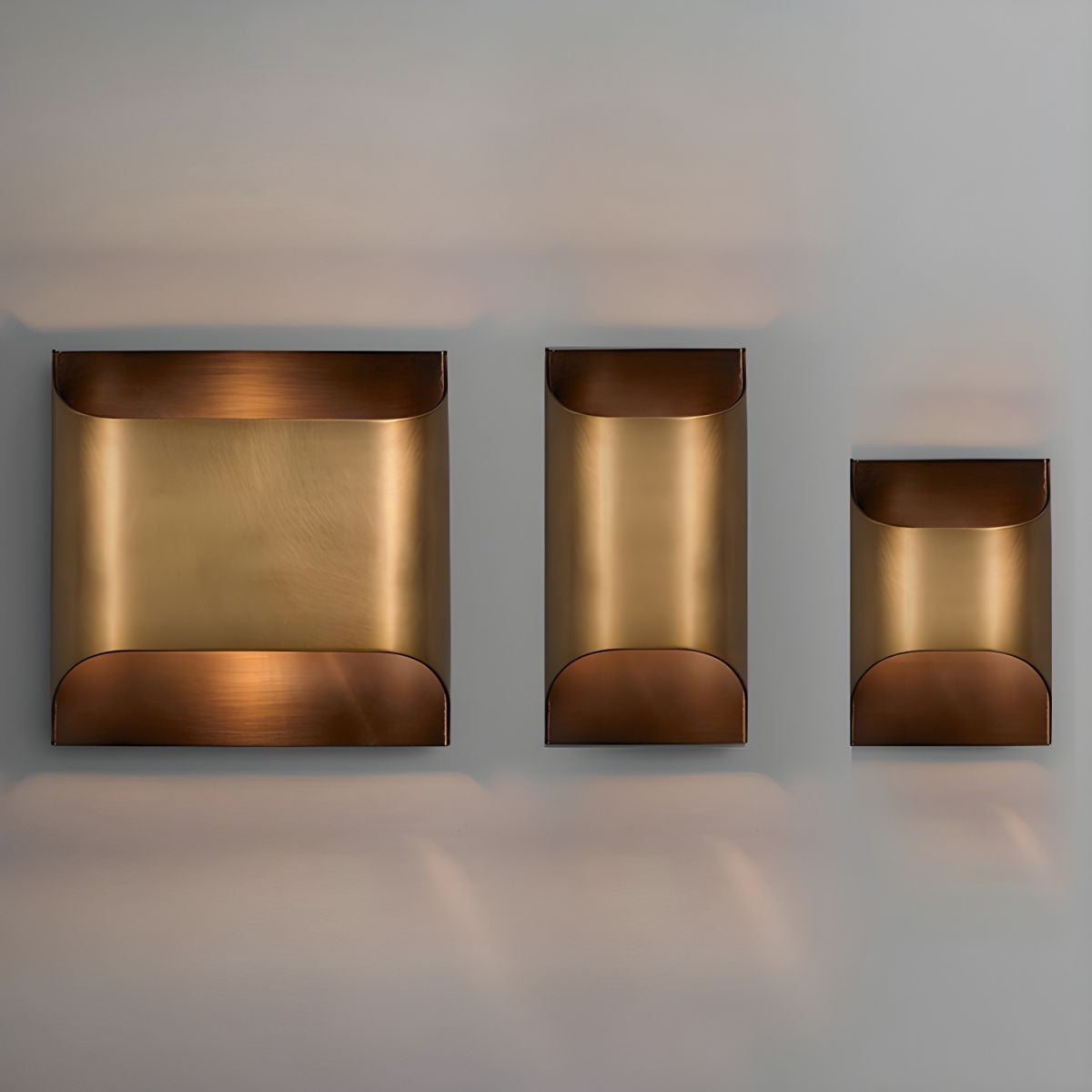 Leclerc Polished Brass Wall Sconce detail view 13