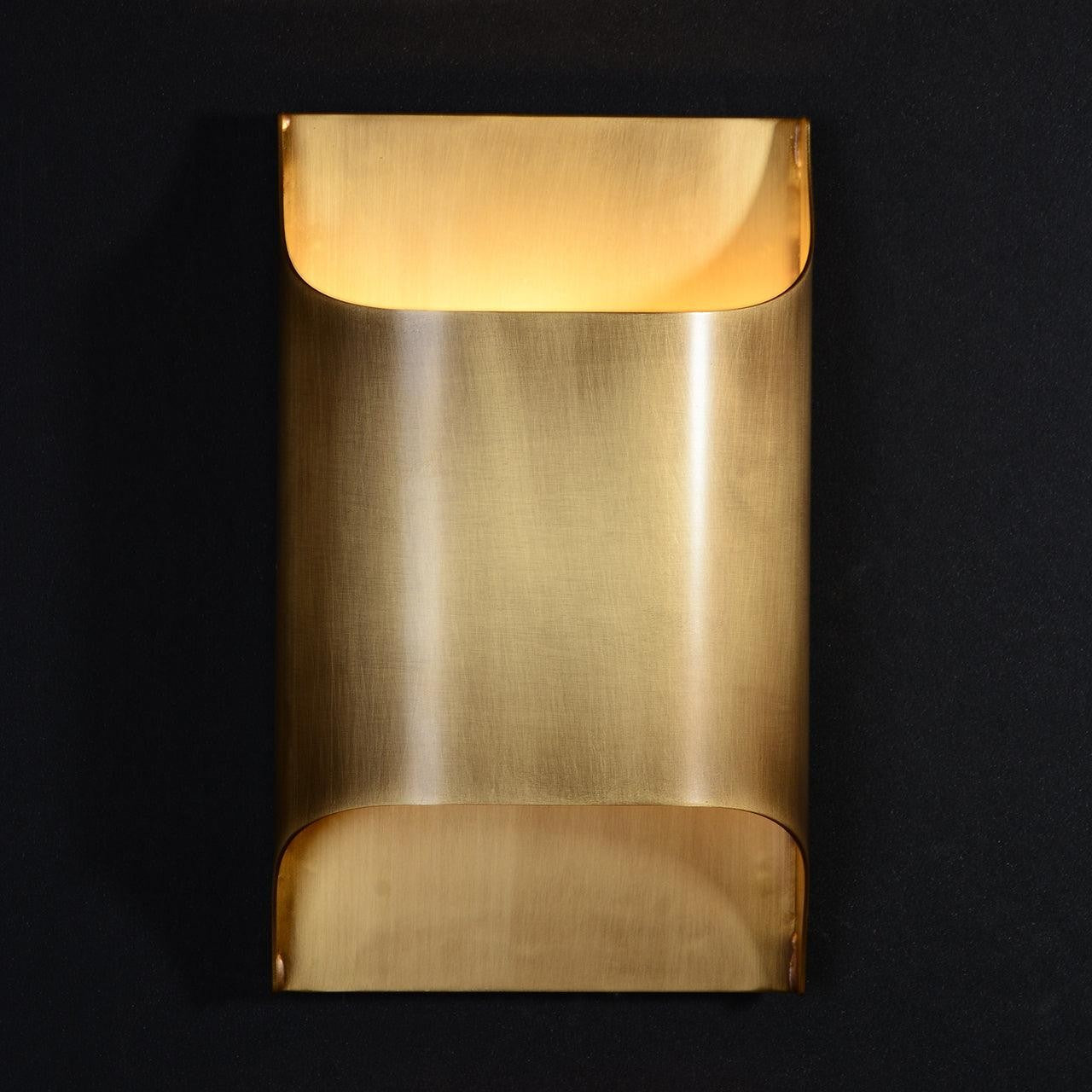 Leclerc Polished Brass Wall Sconce detail view 25