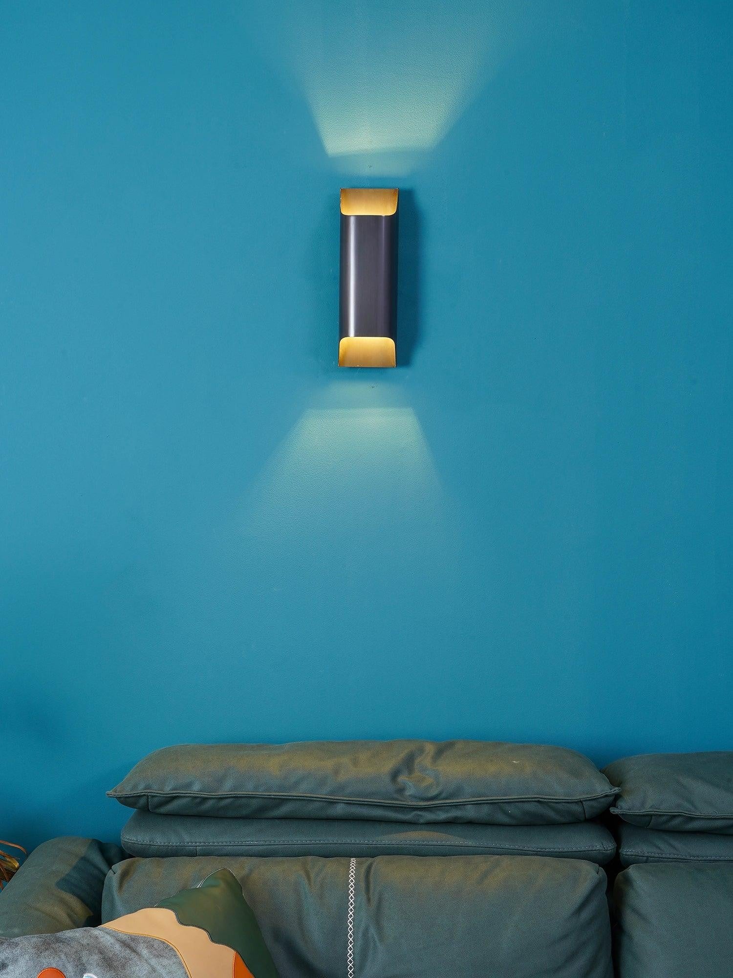 Leclerc Polished Brass Wall Sconce detail view 28