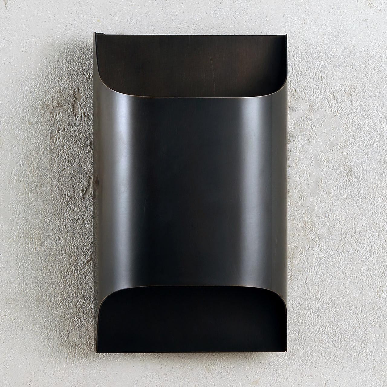 Leclerc Polished Brass Wall Sconce detail view 36