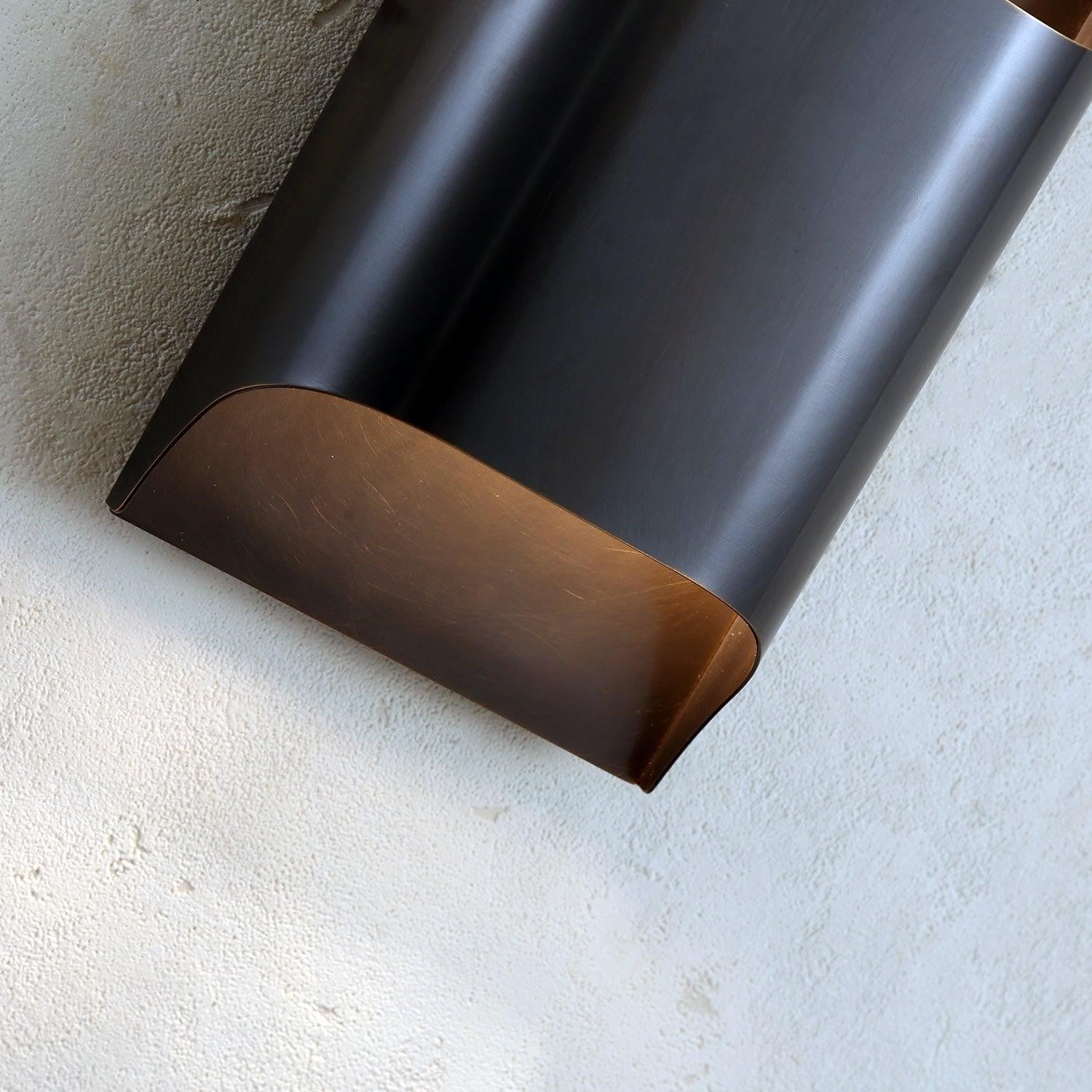 Leclerc Polished Brass Wall Sconce detail view 40
