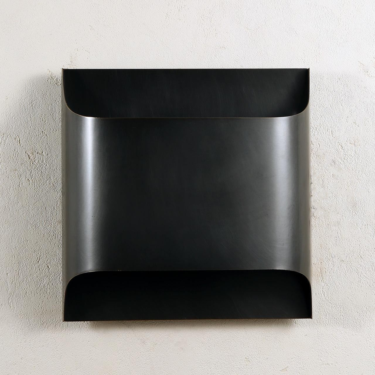 Leclerc Polished Brass Wall Sconce detail view 41