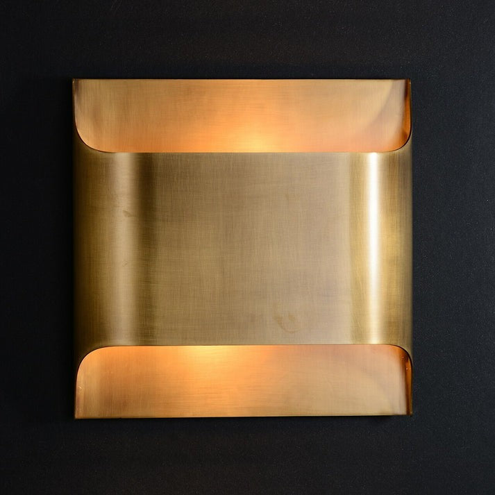 Leclerc Polished Brass Wall Sconce detail view 67
