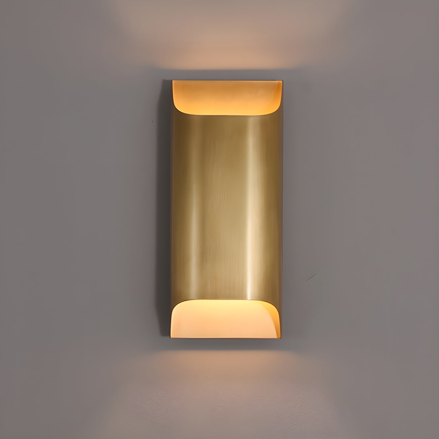Leclerc Polished Brass Wall Sconce detail view 84