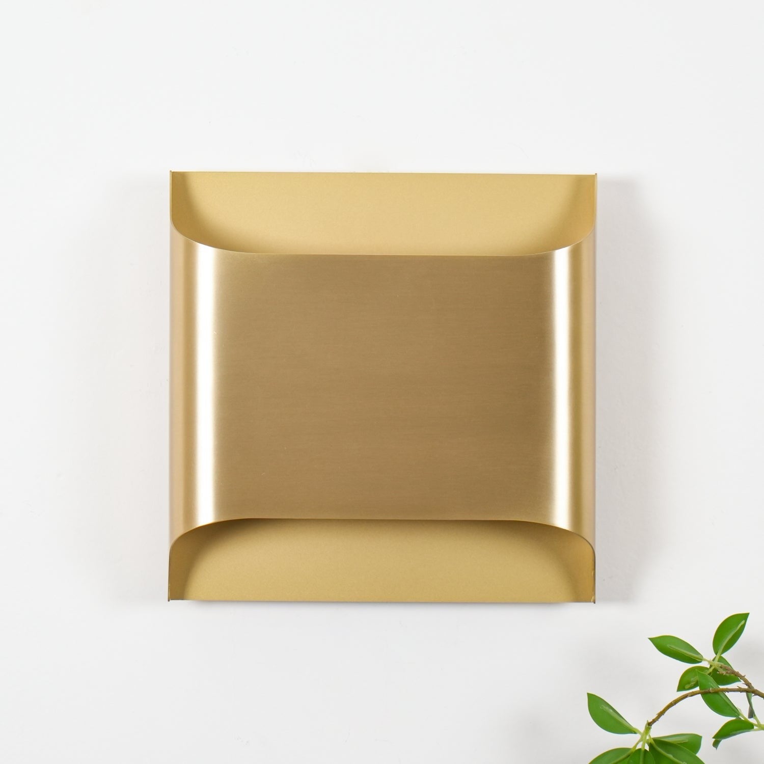 Leclerc Polished Brass Wall Sconce detail view 89
