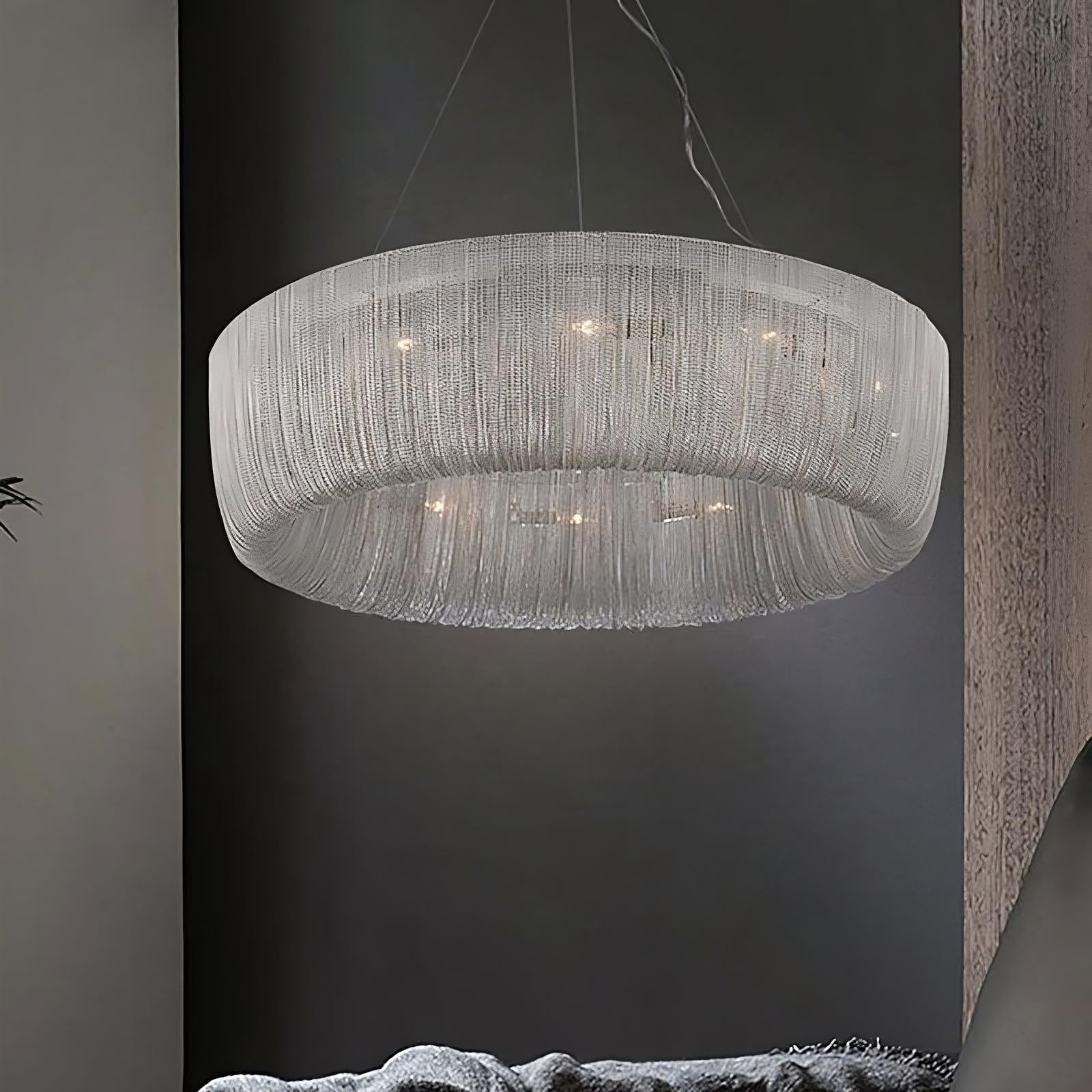 Cadena Chain Tassel Chandelier Light