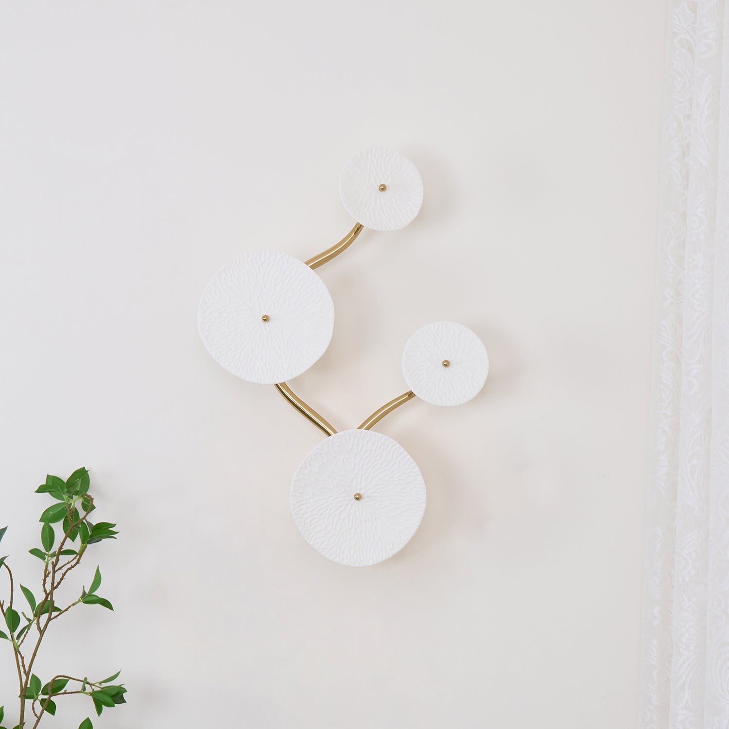 Lotus Cascade Ceramic Wall Light