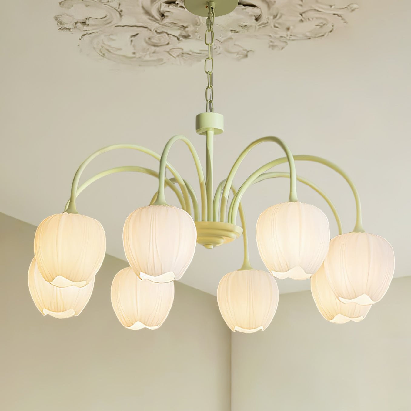 Matcha Bloom Tulip Chandelier detail view 33