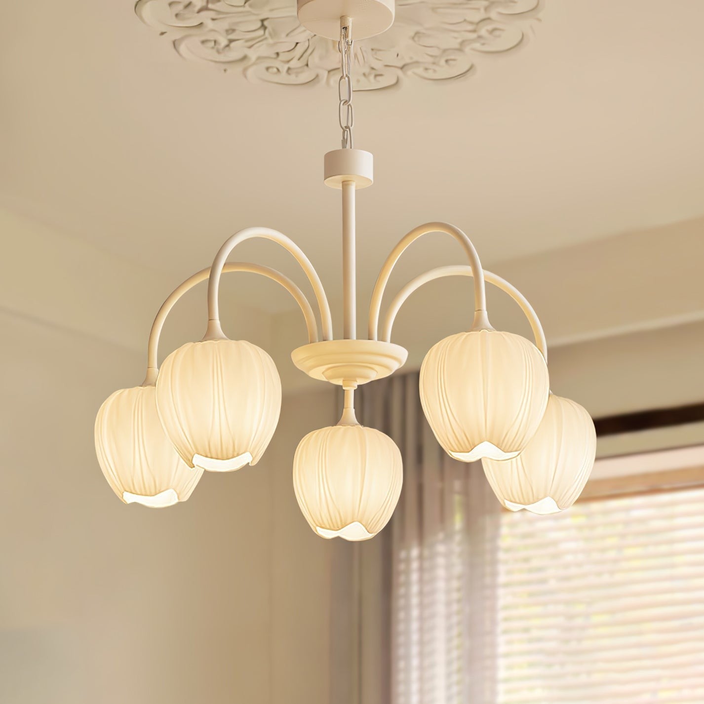 Matcha Bloom Tulip Chandelier detail view 34