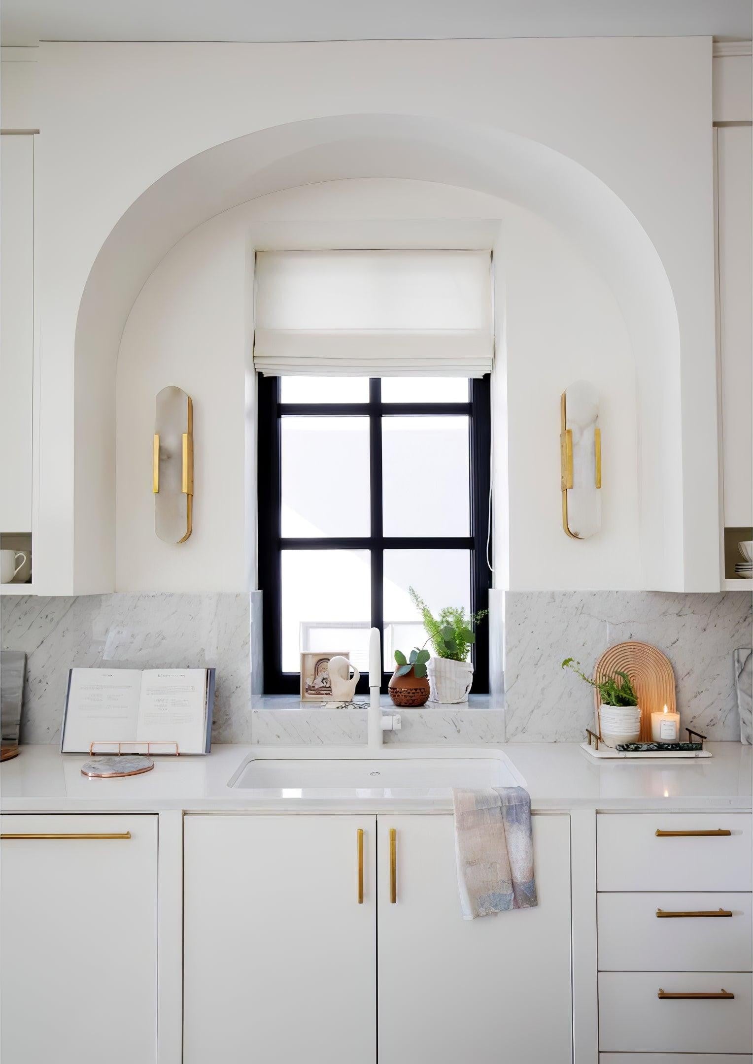 Melange Alabaster Wall Sconce