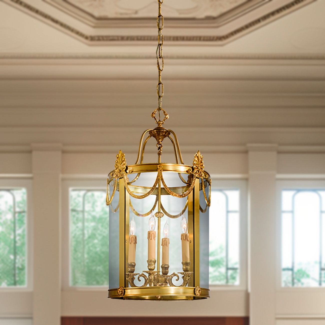 Metropolitan 4-Light 15.25-in Dore Gold Chandelier