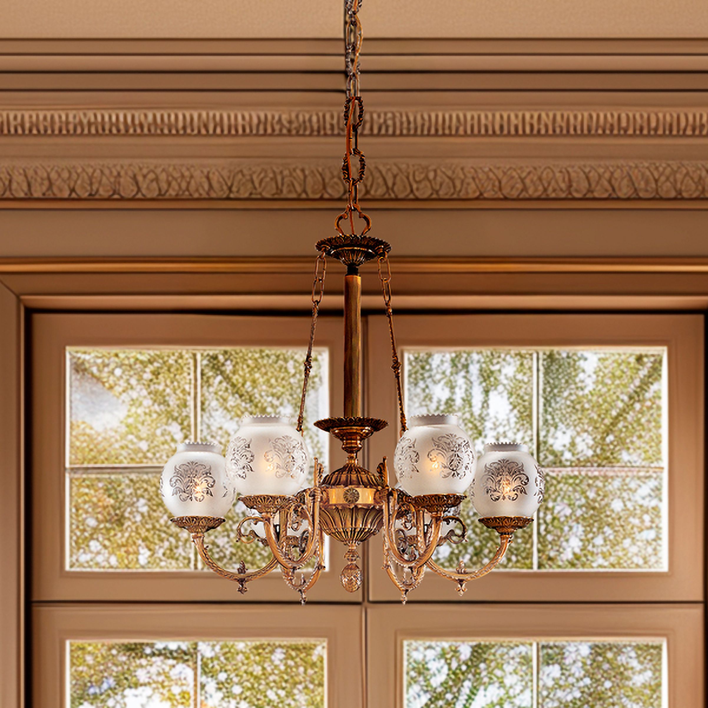 Metropolitan 6-Light 26-in Antique Classic Chandelier