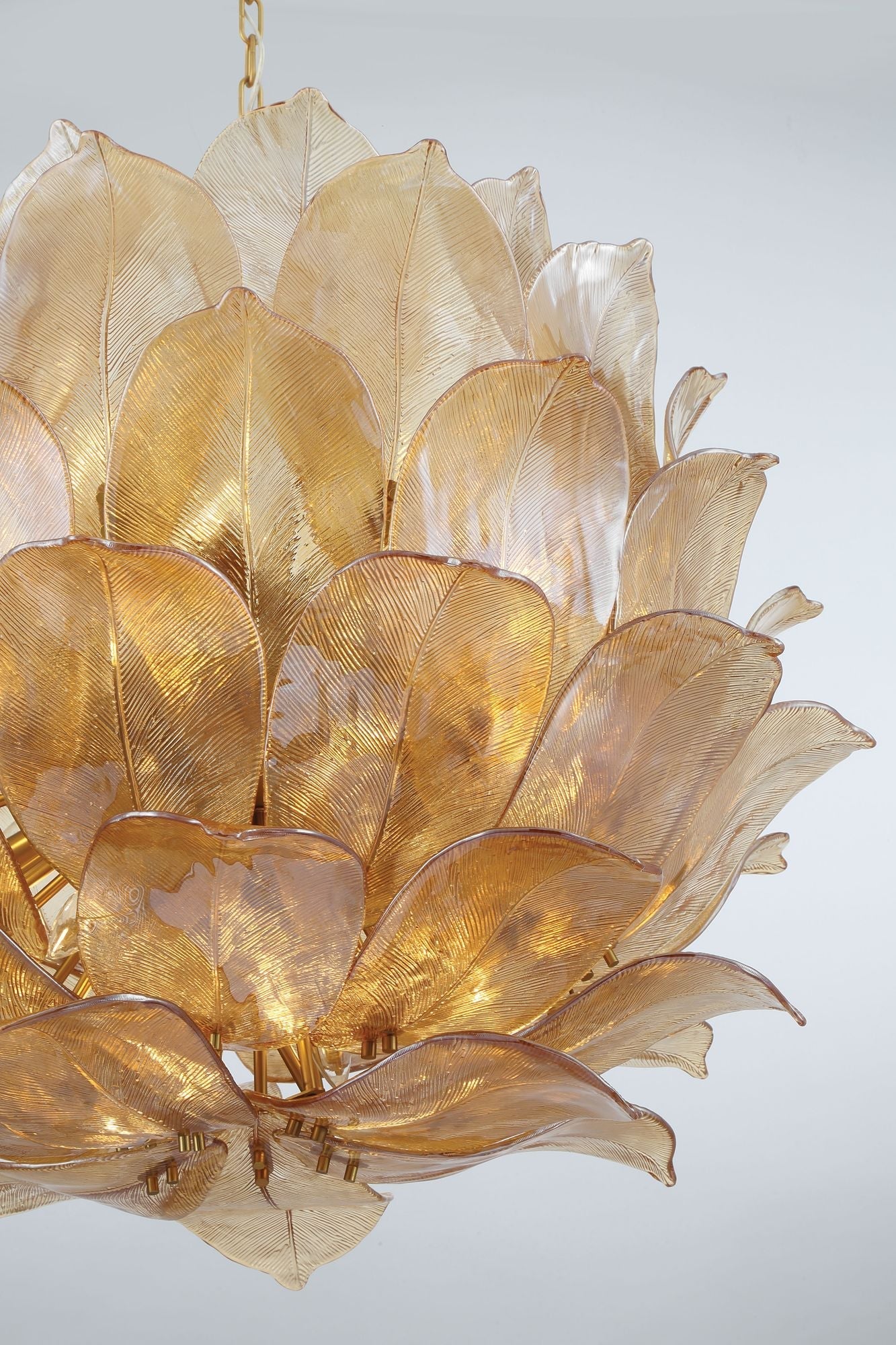 Metropolitan Orchid 24-Light 35.5-in Legacy Chandelier