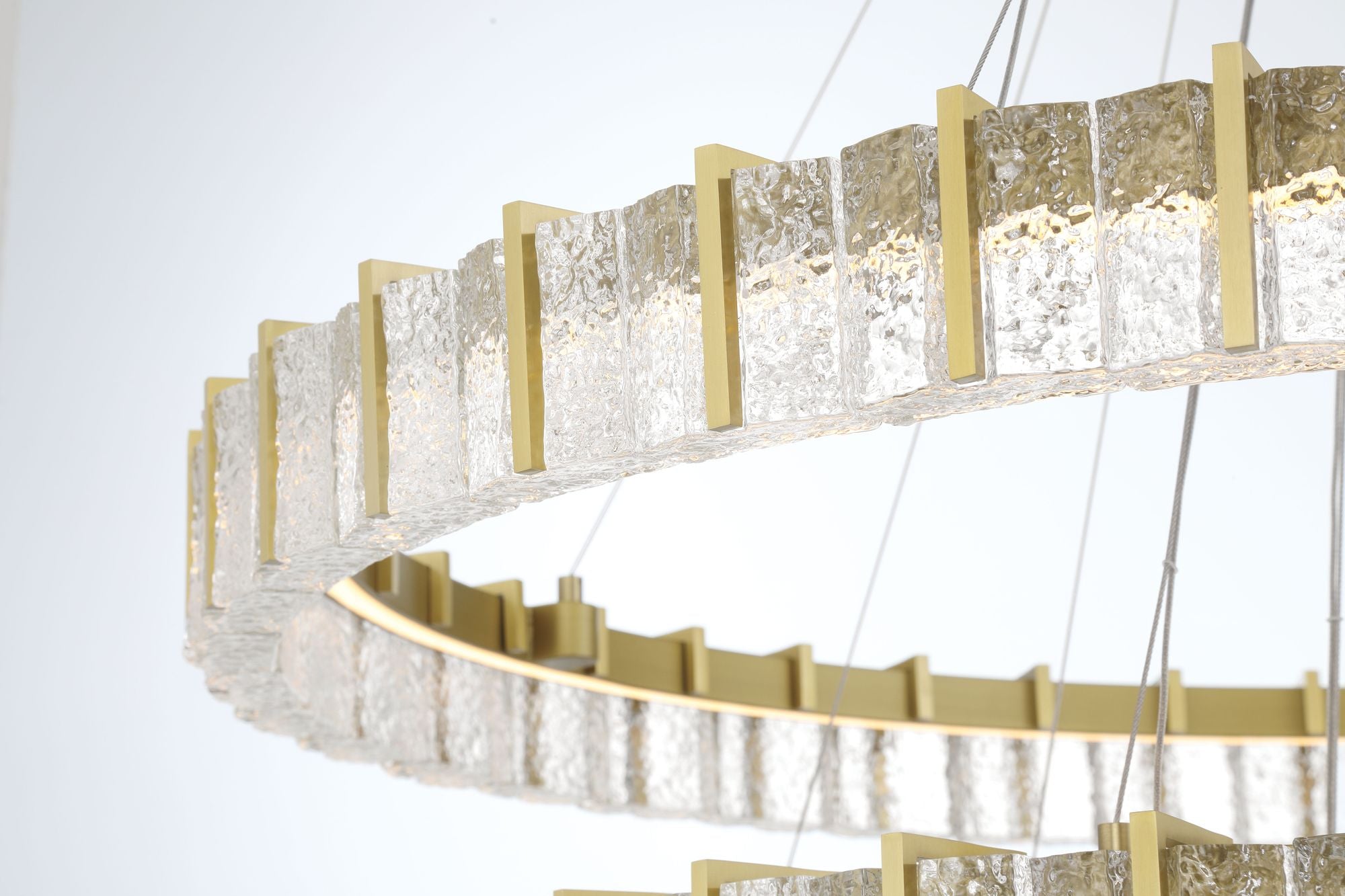 Lavery Sevryn LED 34-in Soft Brass Indoor Chandelier