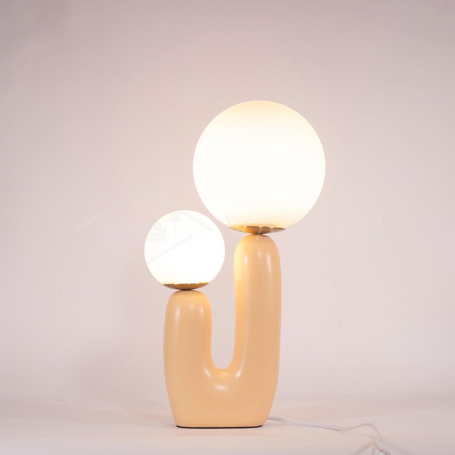 Oo Smooth Resin Table Lamp