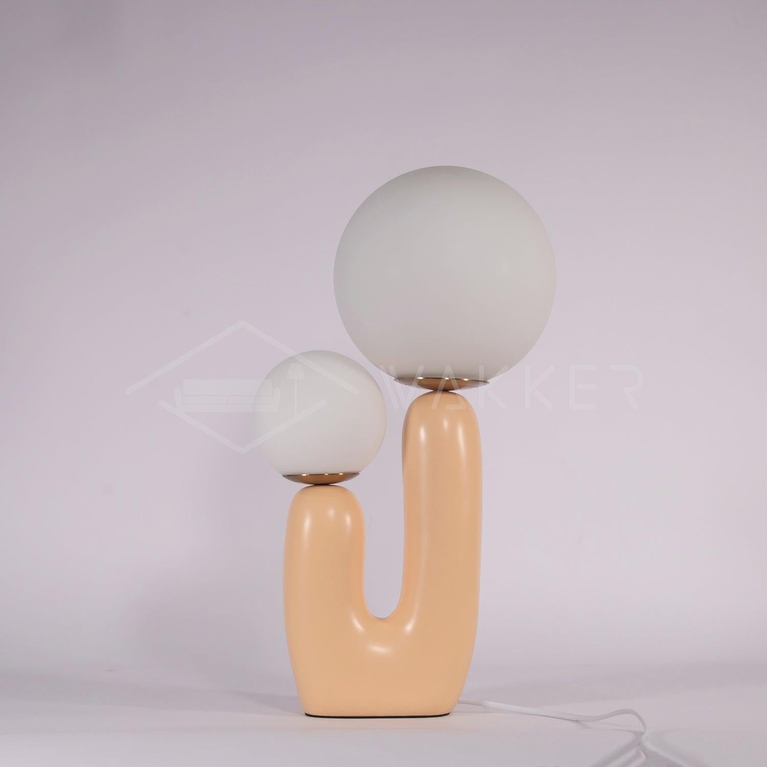 Oo Smooth Resin Table Lamp