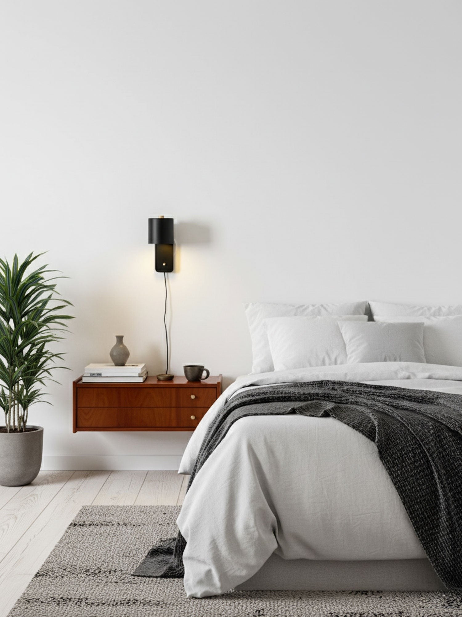 Orbit Plug-in Rotating Wall Lamp