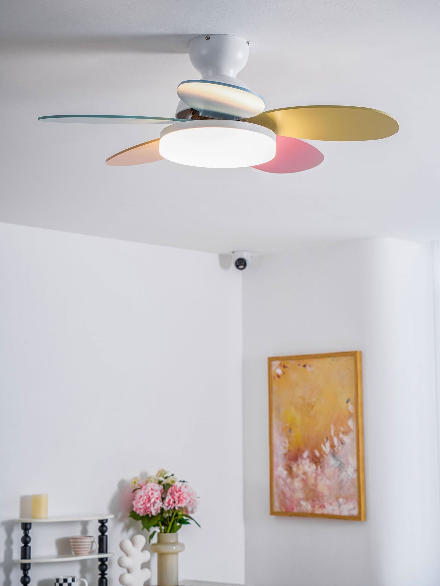 Petalo Wood Blade Ceiling Fan Light