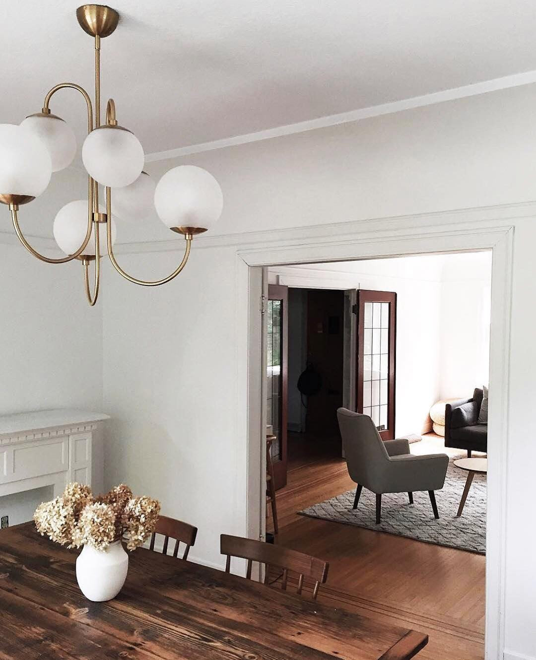 Swan Curve Glass Chandelier