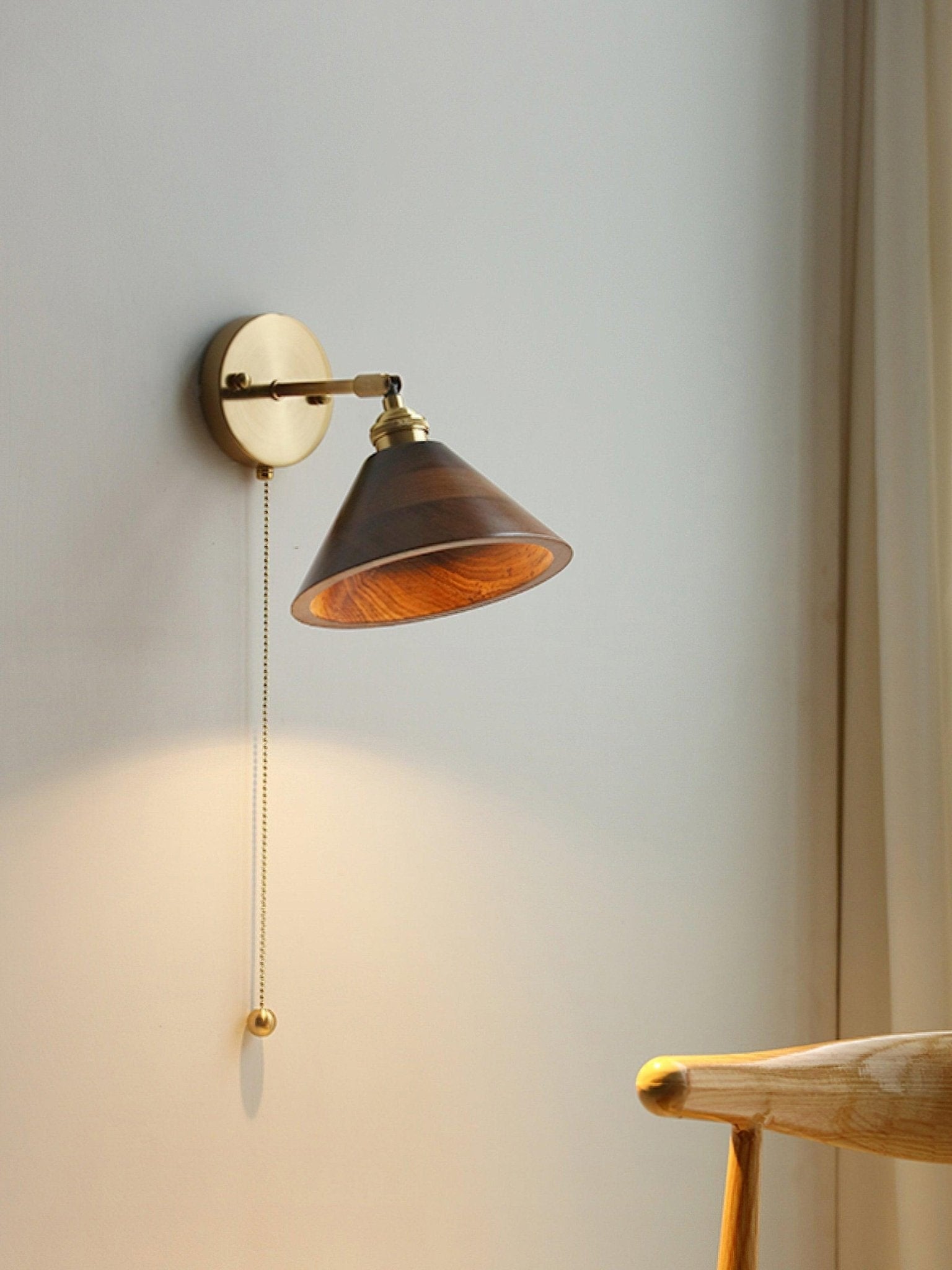Walnut Glow Wall Lamp