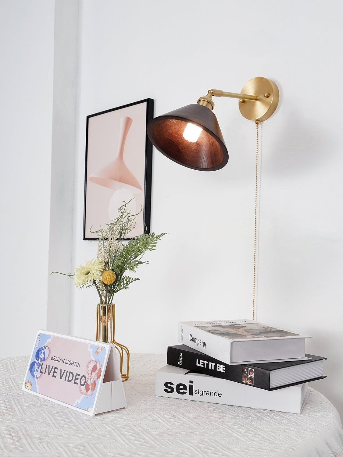 Walnut Glow Wall Lamp